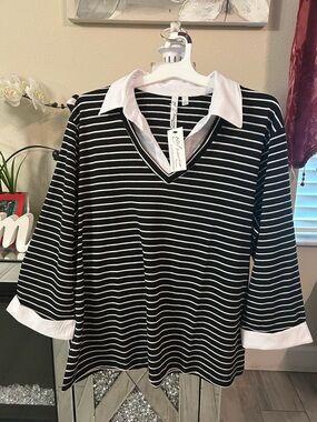 NY Collection Black and White Striped V‑Neck Pullover with polyester Collar